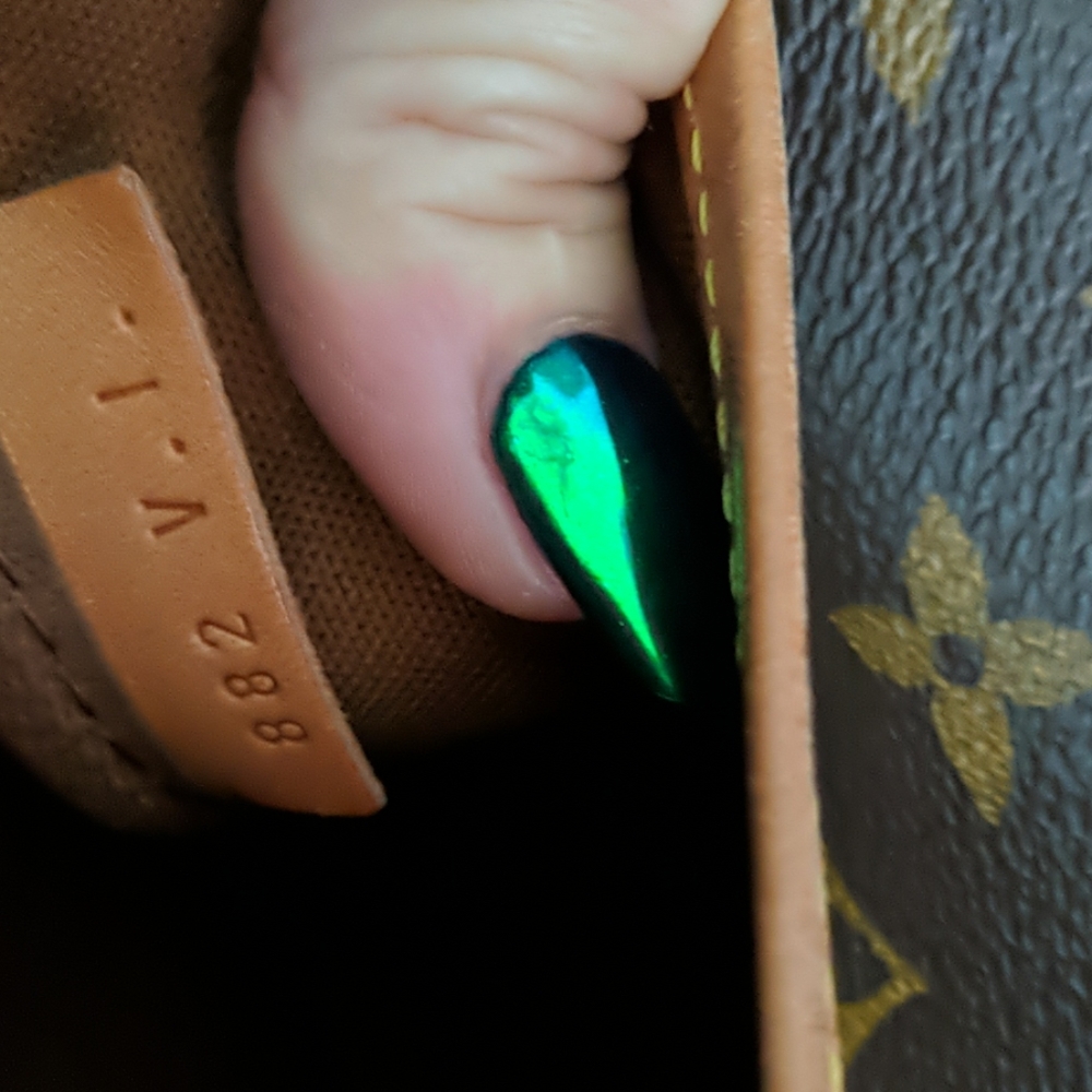 Louis Vuitton 35